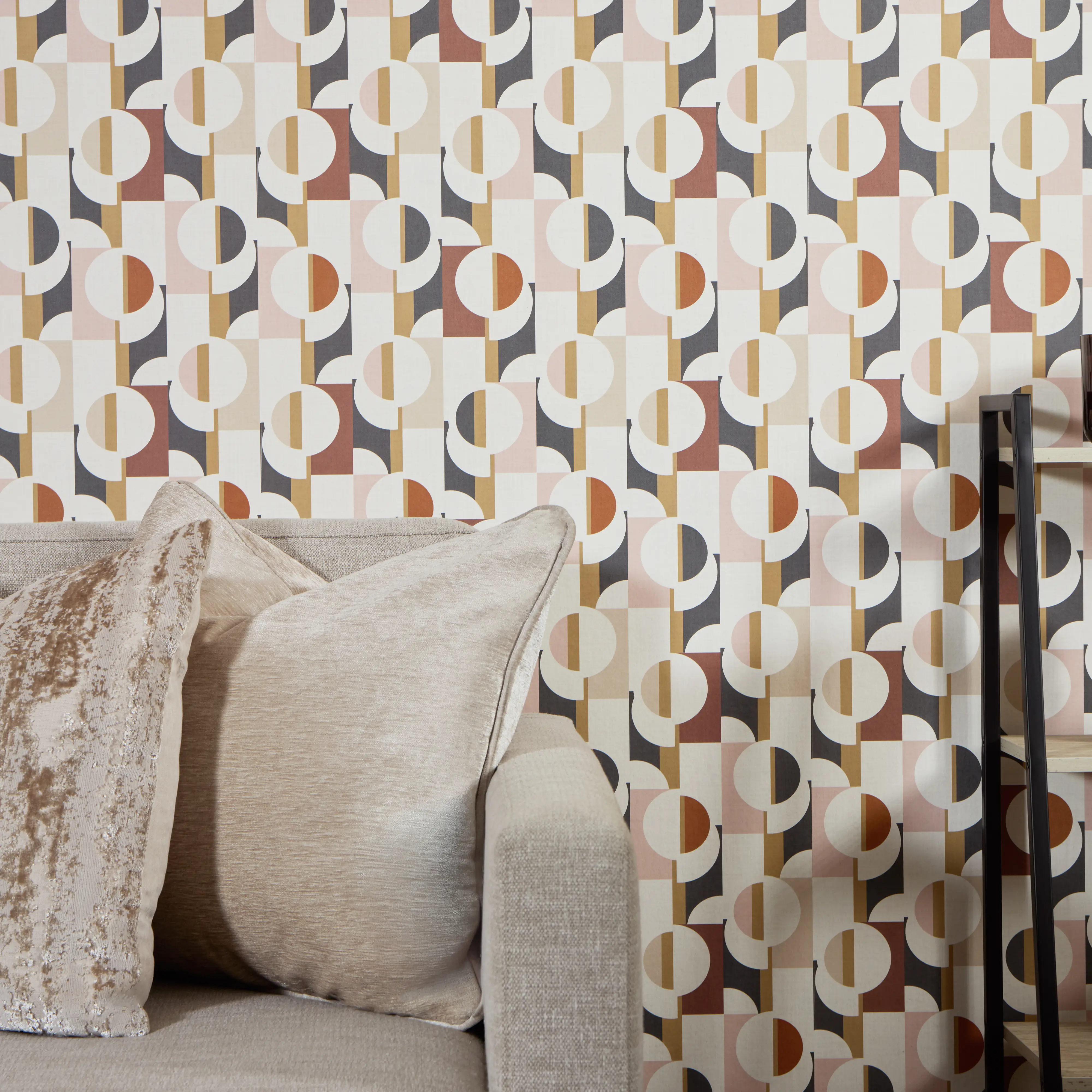 Abstract Circles Wallpaper in Warm Tones - Image 3