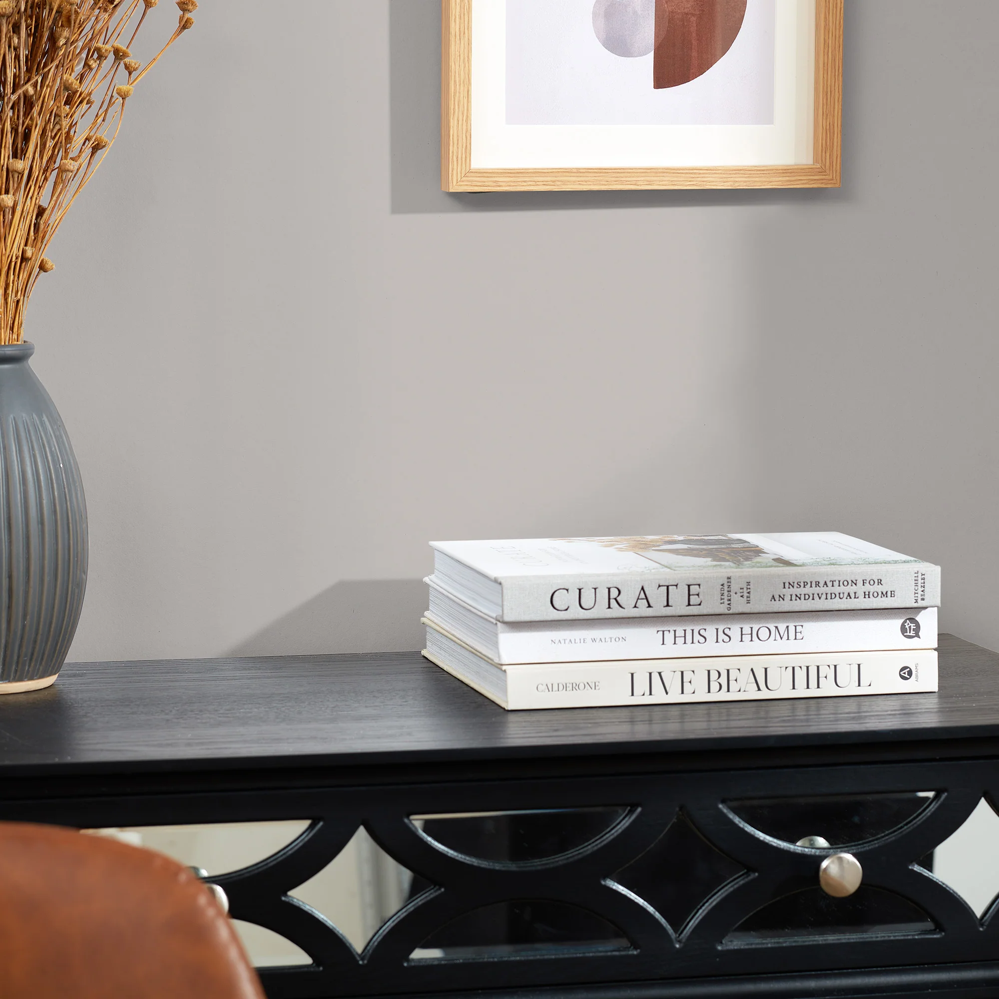 Chapel Stone Matt Emulsion Paint - 2.5L - Image 3