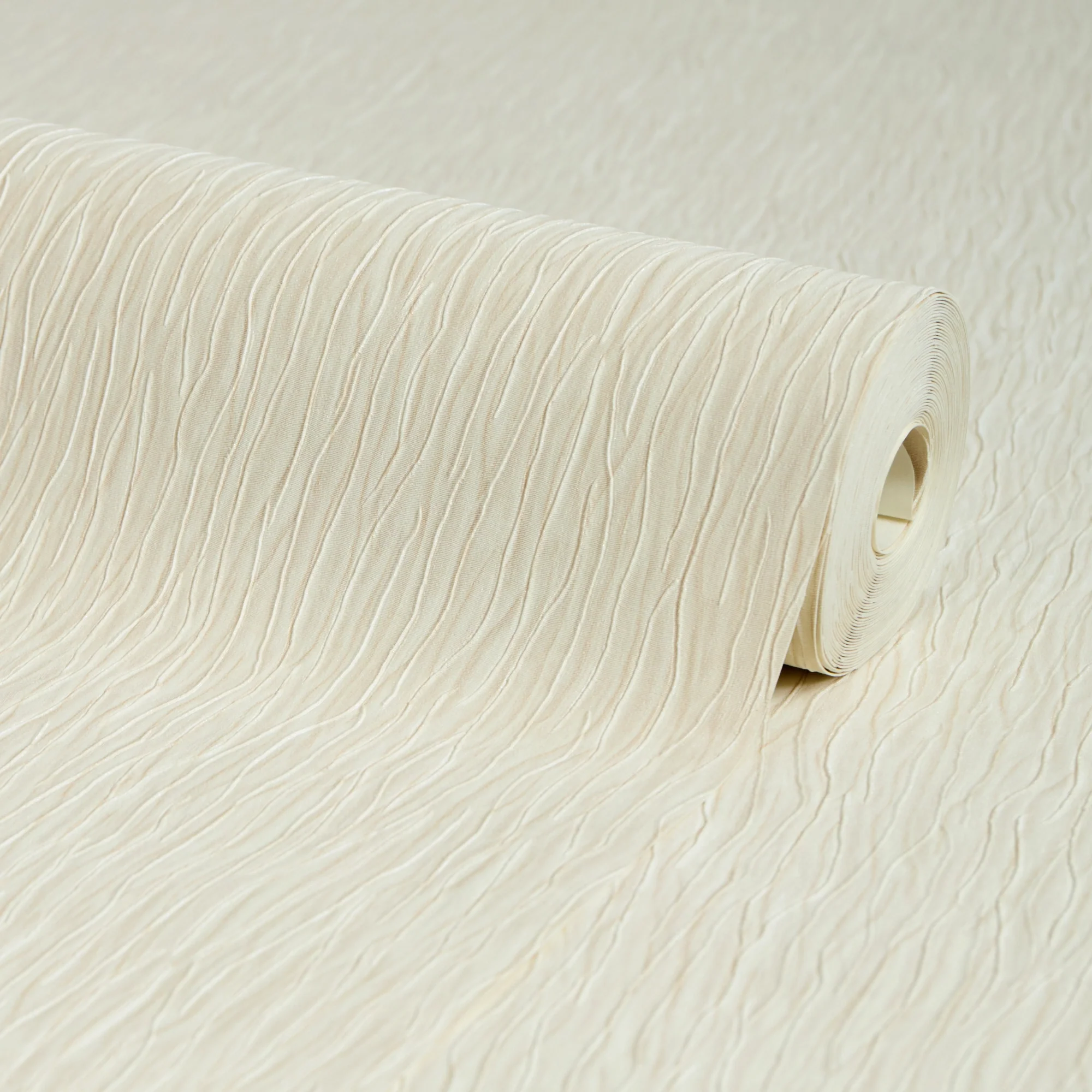 Crushed Silk Wallpaper in Cream - Image 4