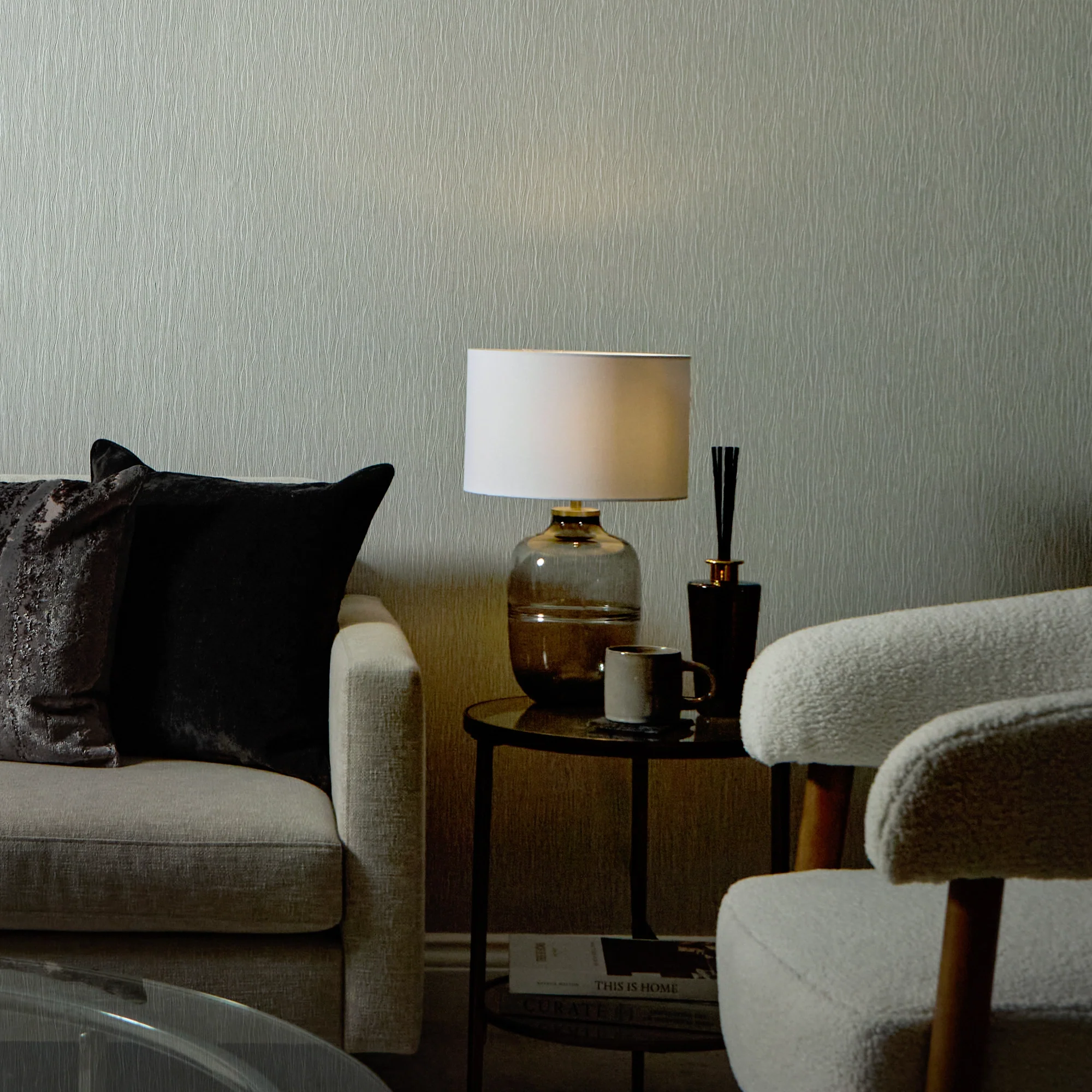 Crushed Silk Wallpaper in Grey - Image 2
