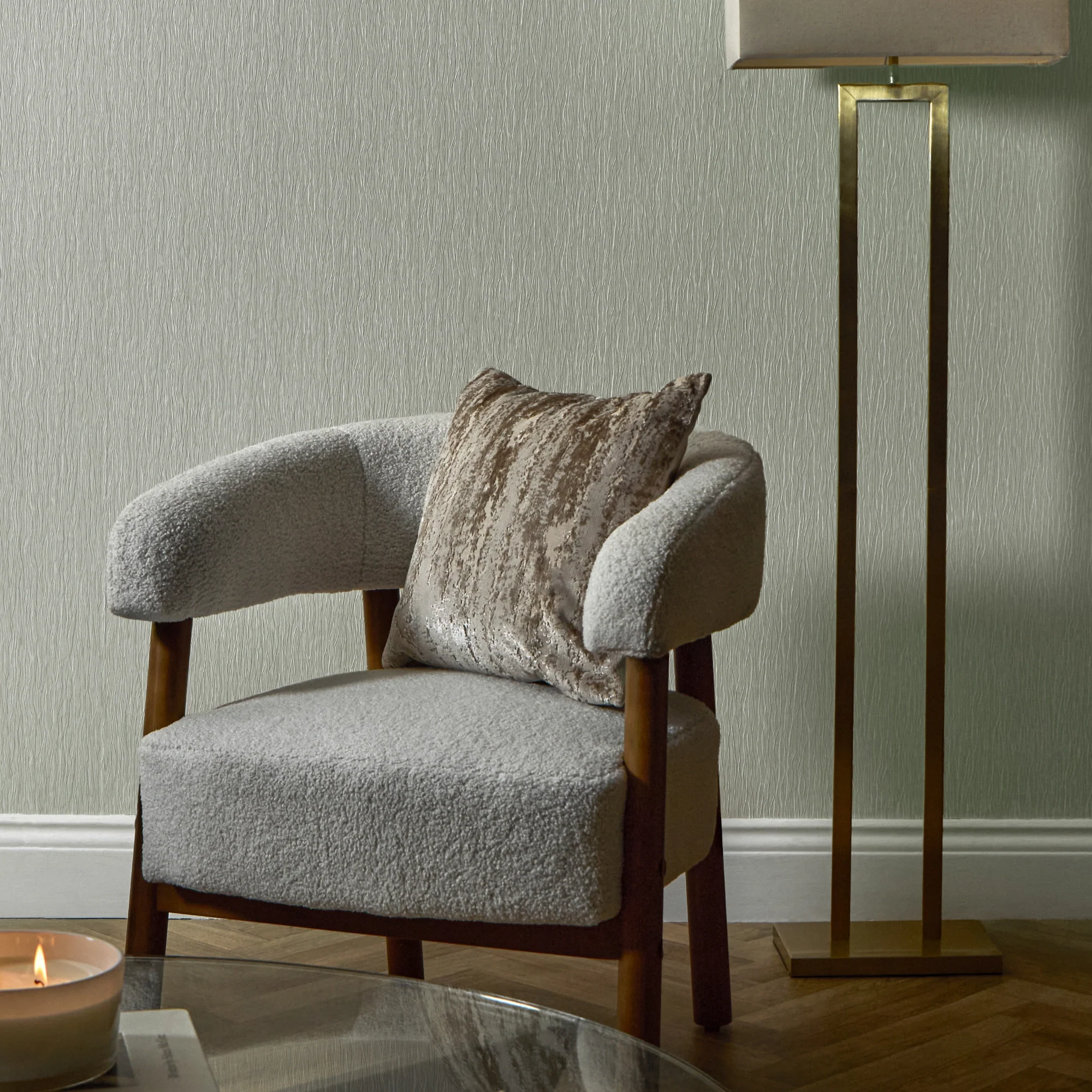 Crushed Silk Wallpaper in Light Grey - Image 2