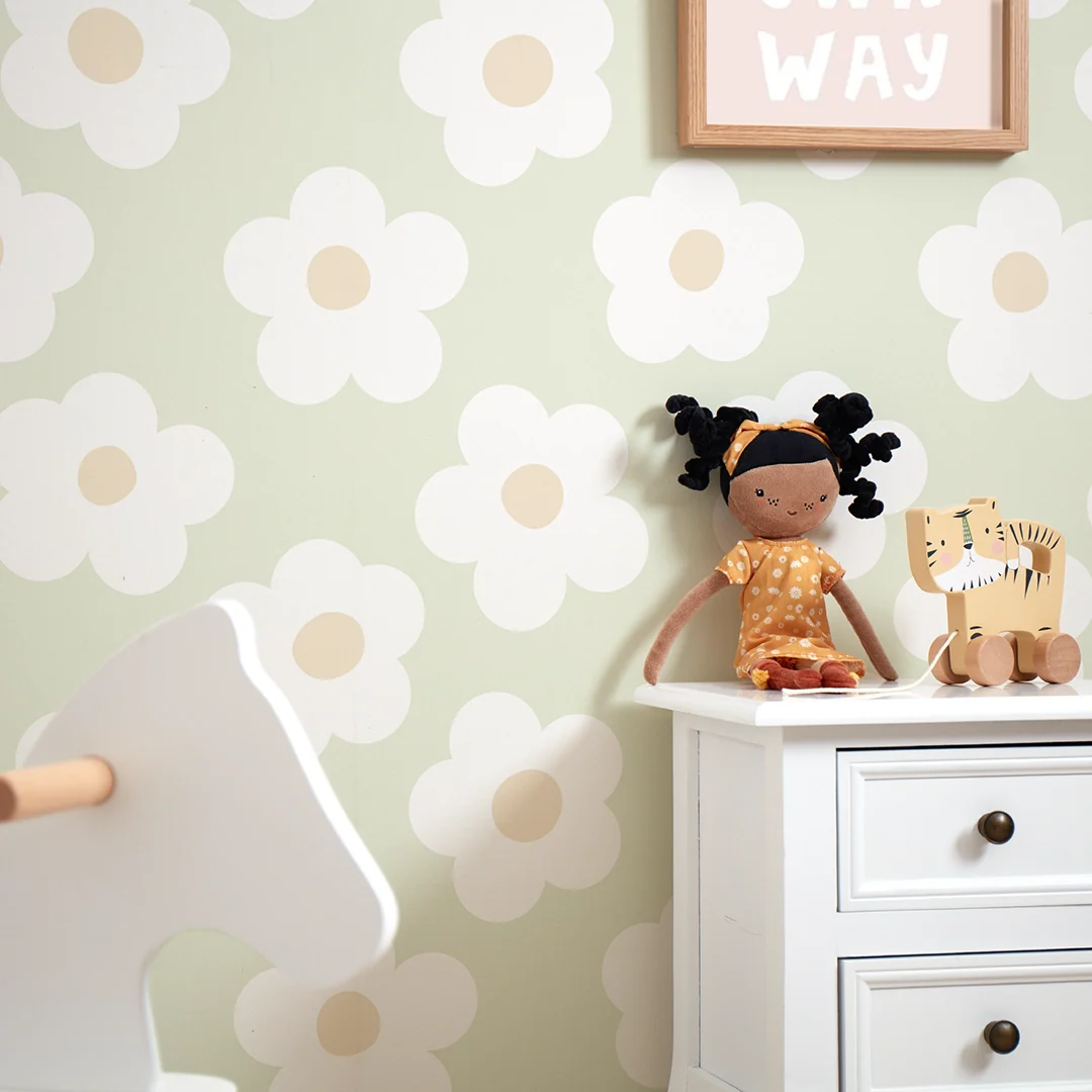 Ditsy Daisy Wallpaper in Soft Green - Image 3