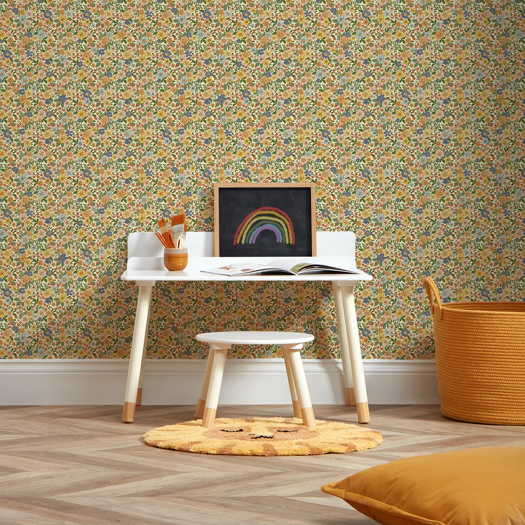 Ditsy Gardenia Wallpaper in Lemon - Image 3