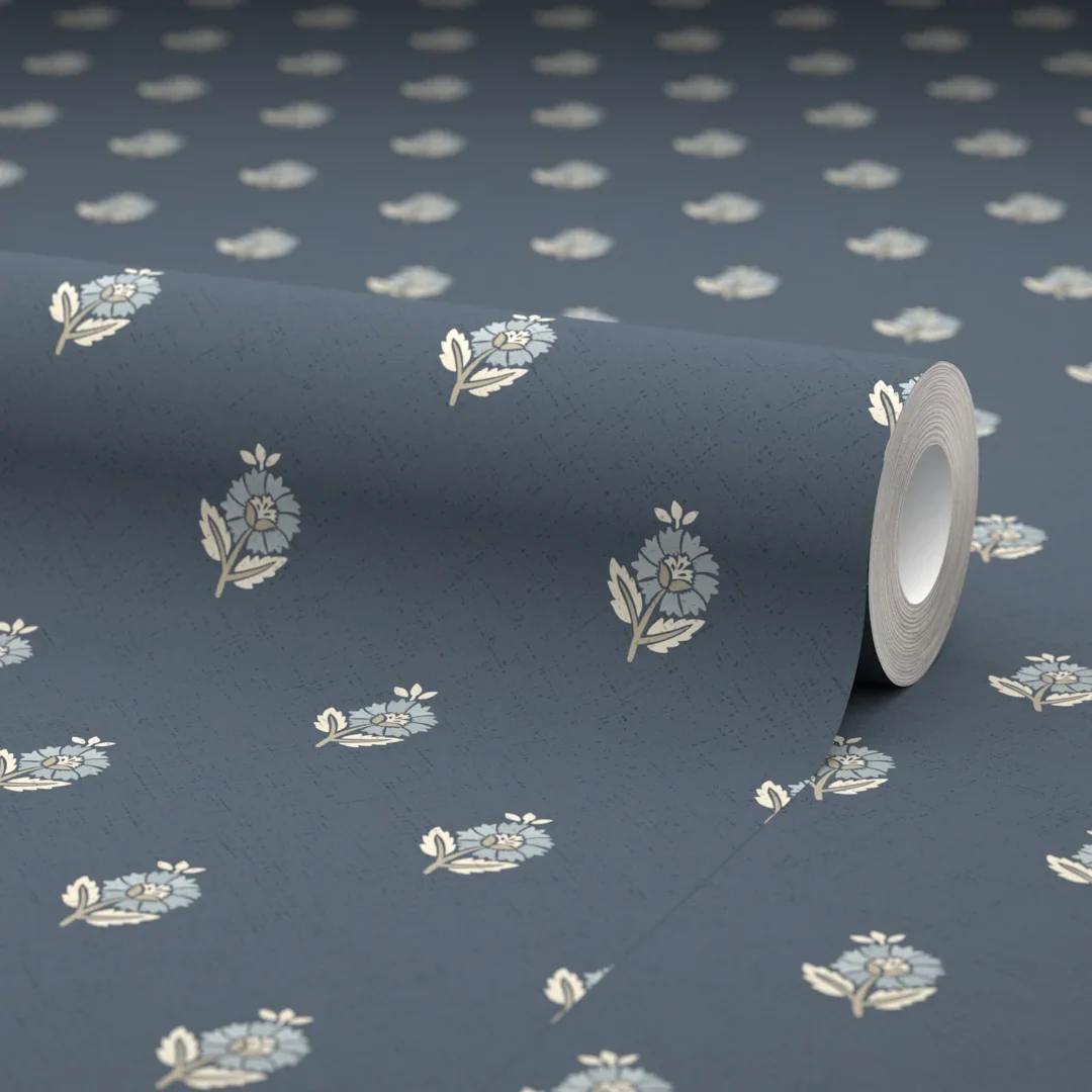 Ditsy Posy Wallpaper in Cream on Navy - Image 4