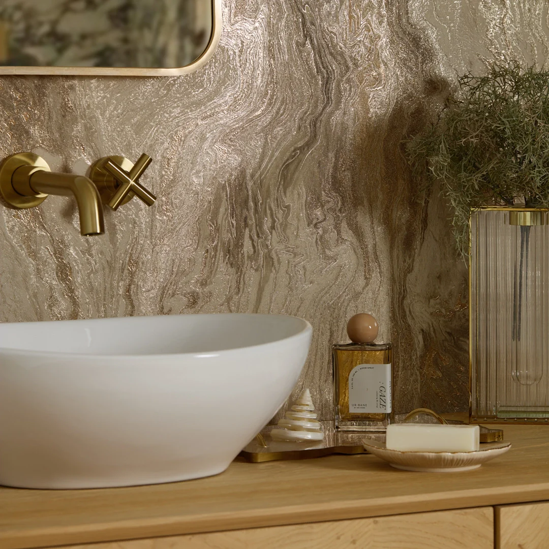 Etna Metallic Wallpaper in Greige and Gold - Image 3
