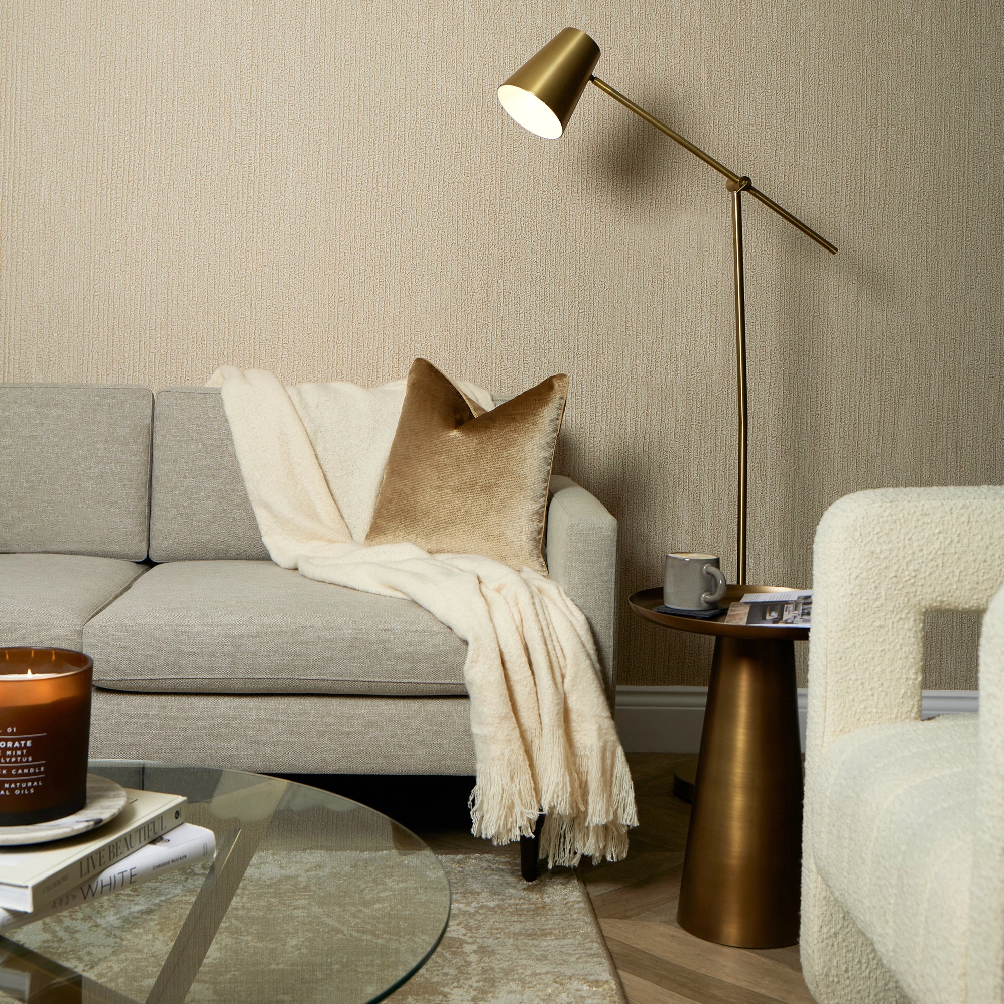 Haptic Metallic Wallpaper in Latte - Image 2