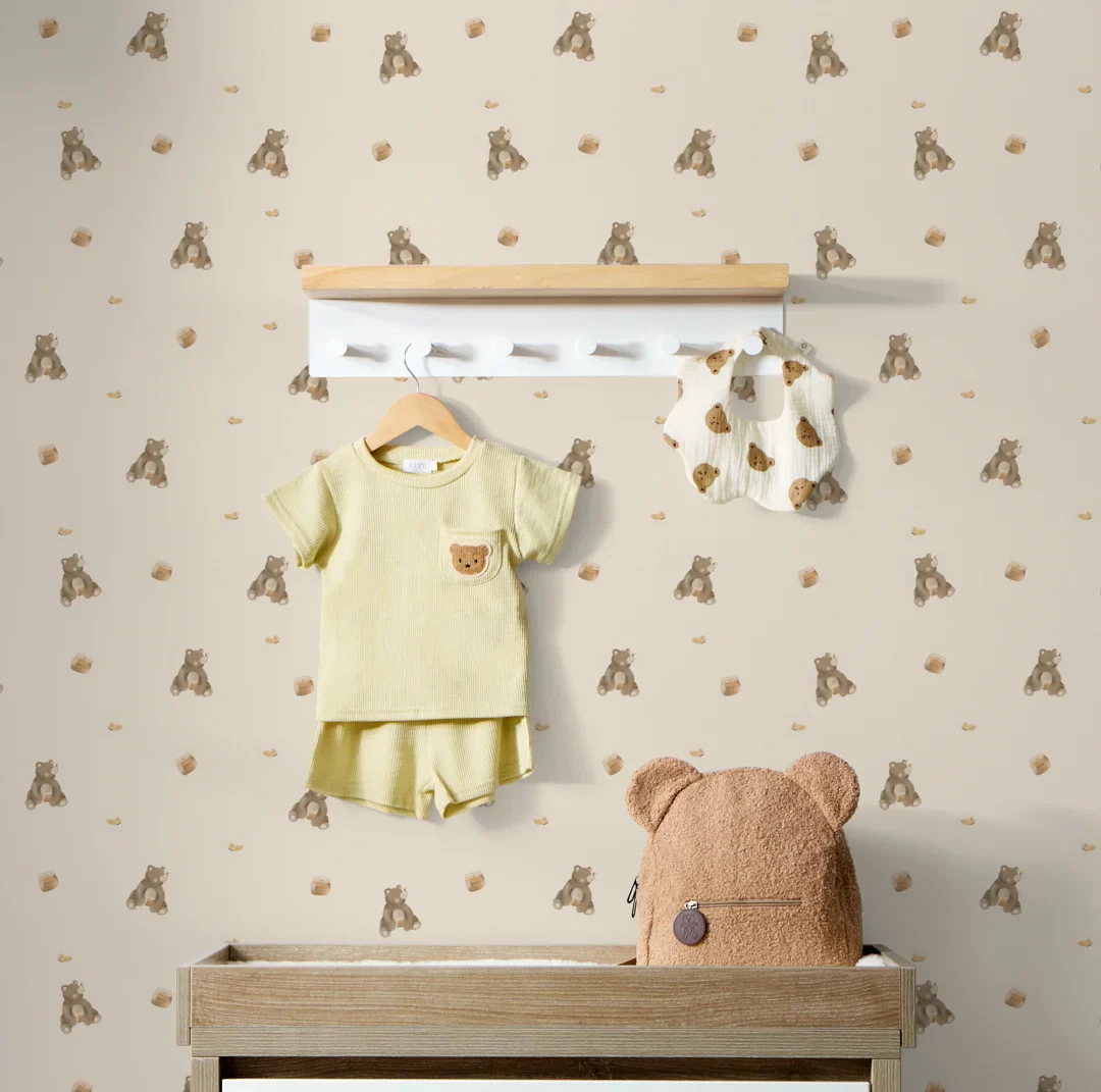 Honey Bear Wallpaper in Cream - Image 2