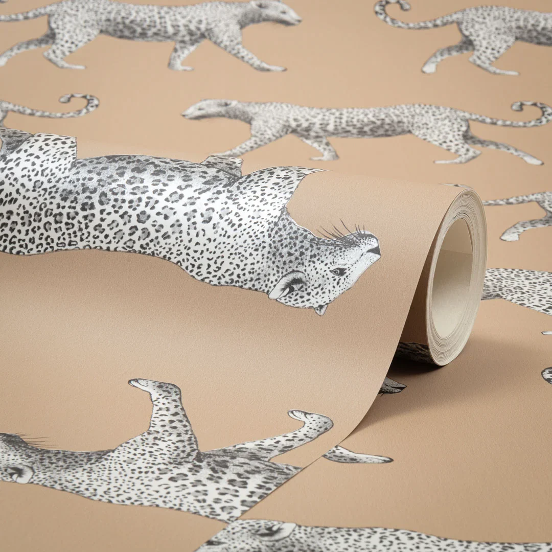 Leopard Motif Wallpaper in Caramel - Image 4