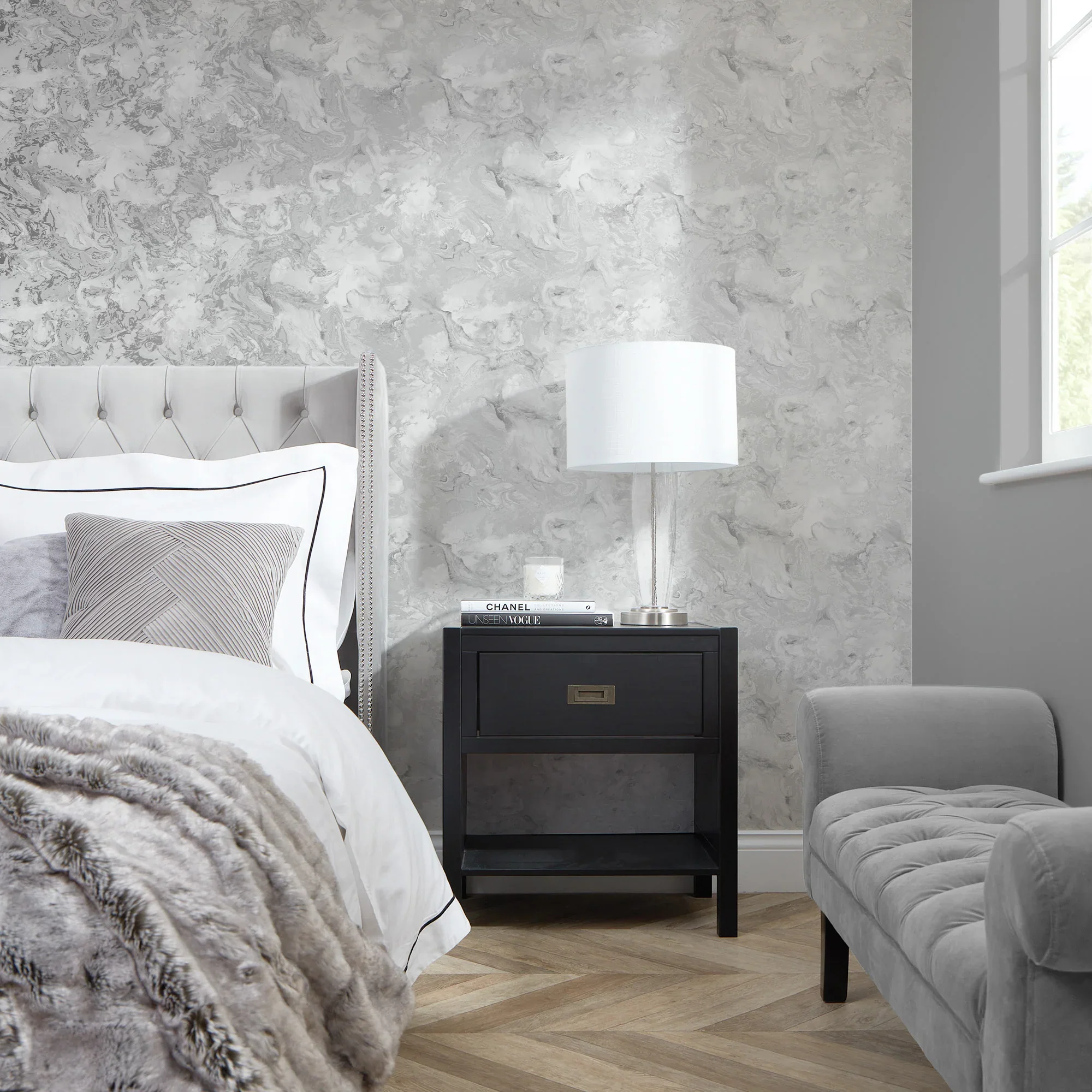 Liquid Marble Wallpaper in Silver - Image 2