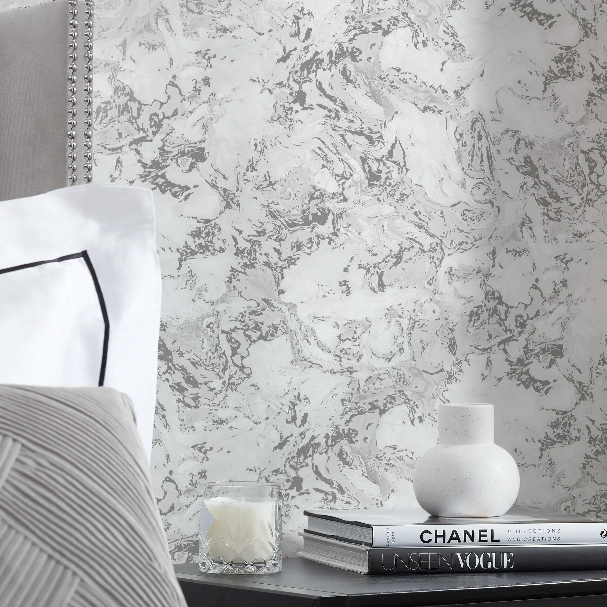 Liquid Marble Wallpaper in Silver - Image 3
