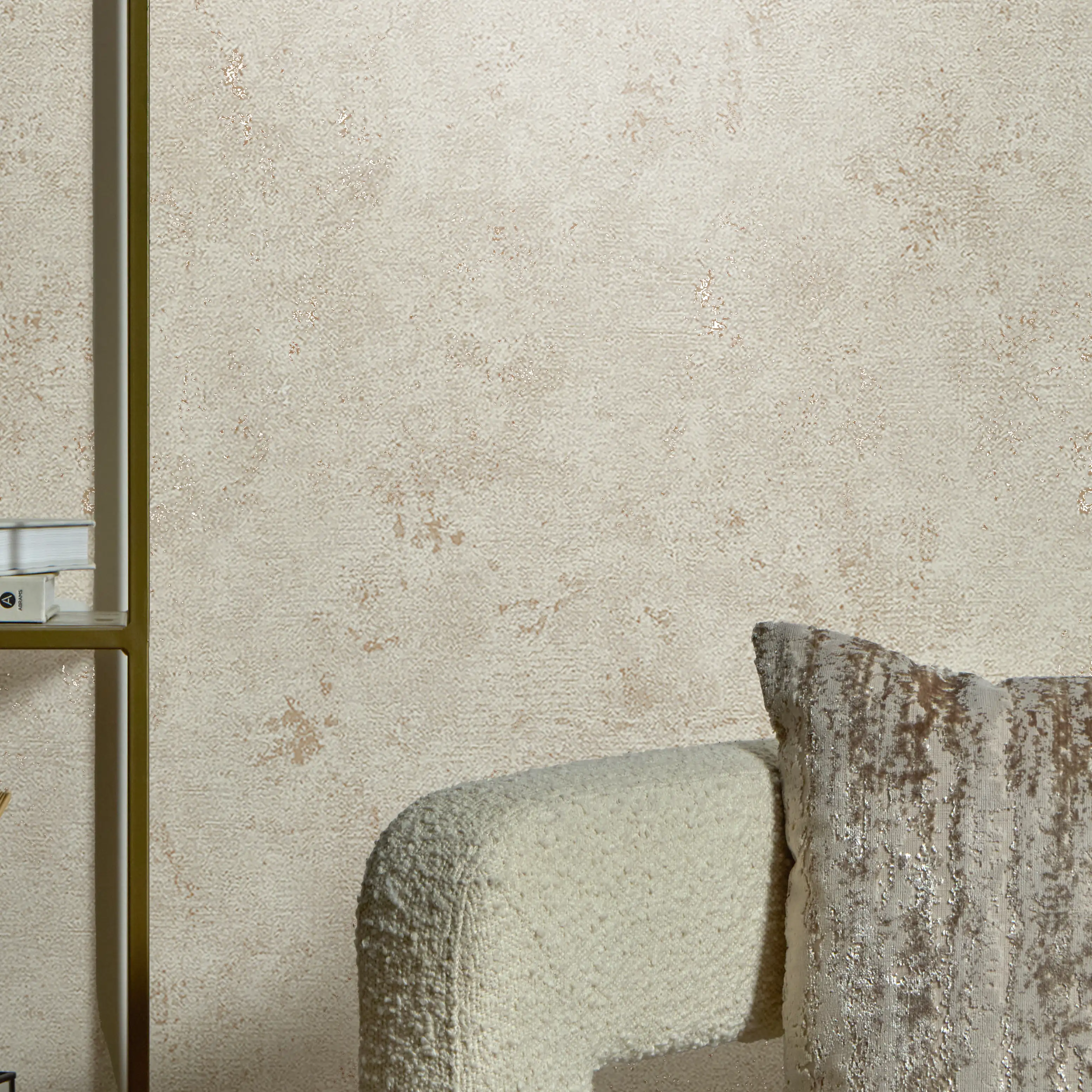 Malmo Wallpaper in Ivory with Gold Metallic - Image 3