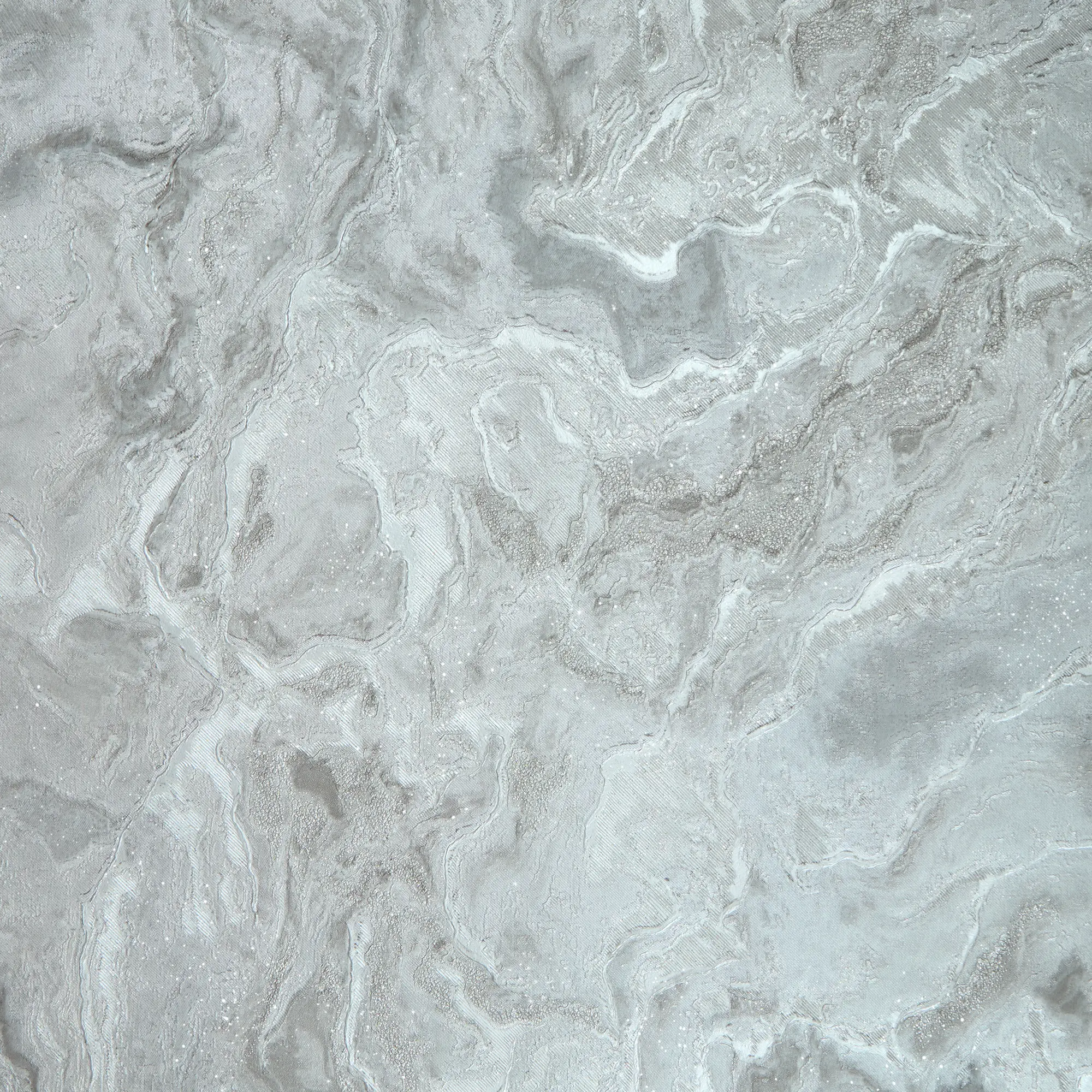 Nakura Wallpaper in Grey and Silver with Silver Metallic