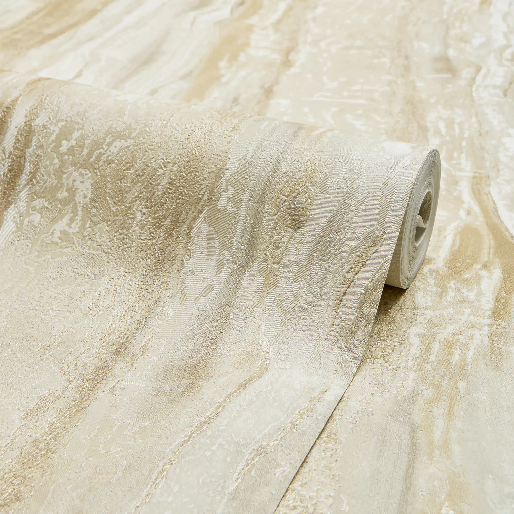 Oslo Wallpaper in Cream and Gold with Gold and Silver Metallic - Image 4