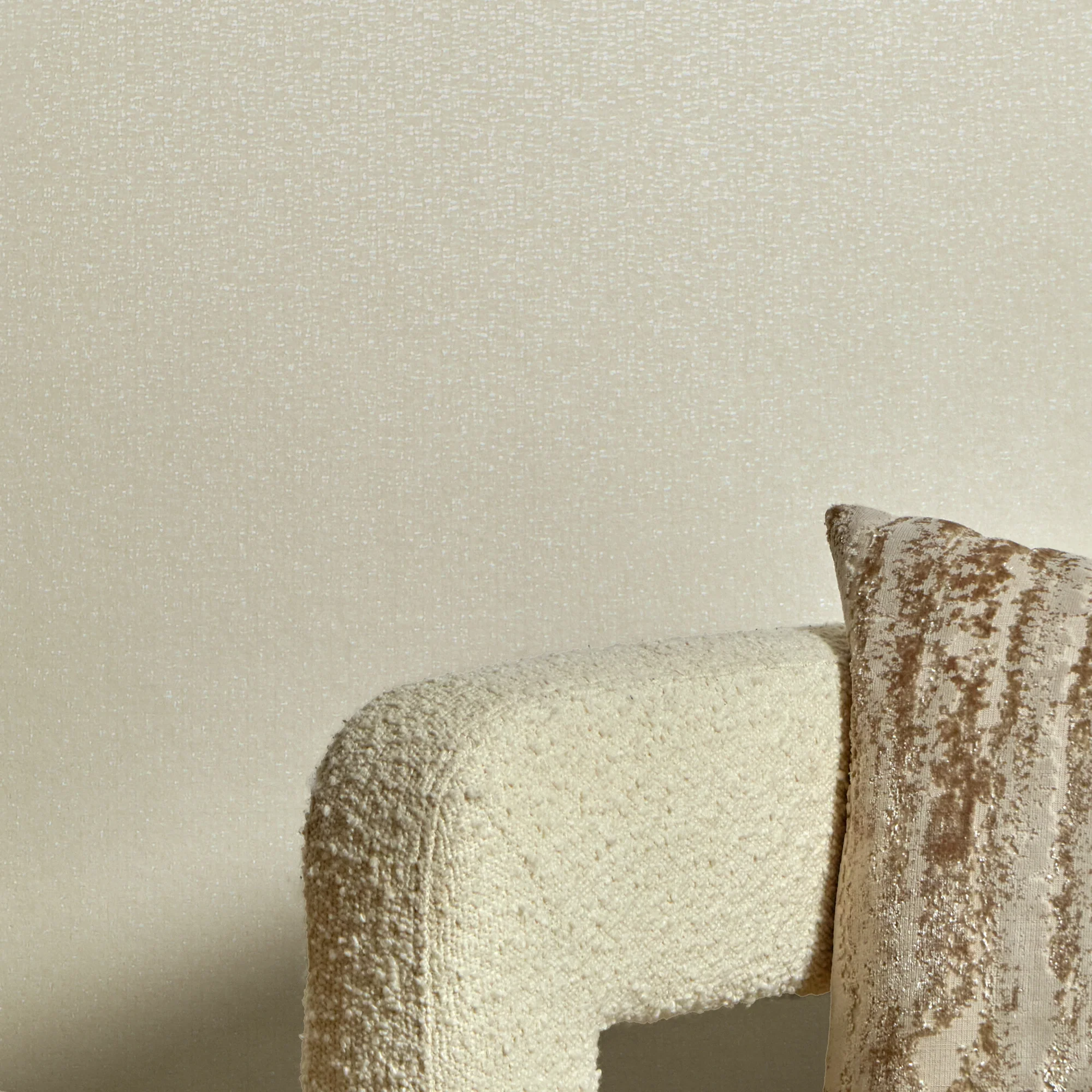 Pavia Wallpaper in Cream - Image 4