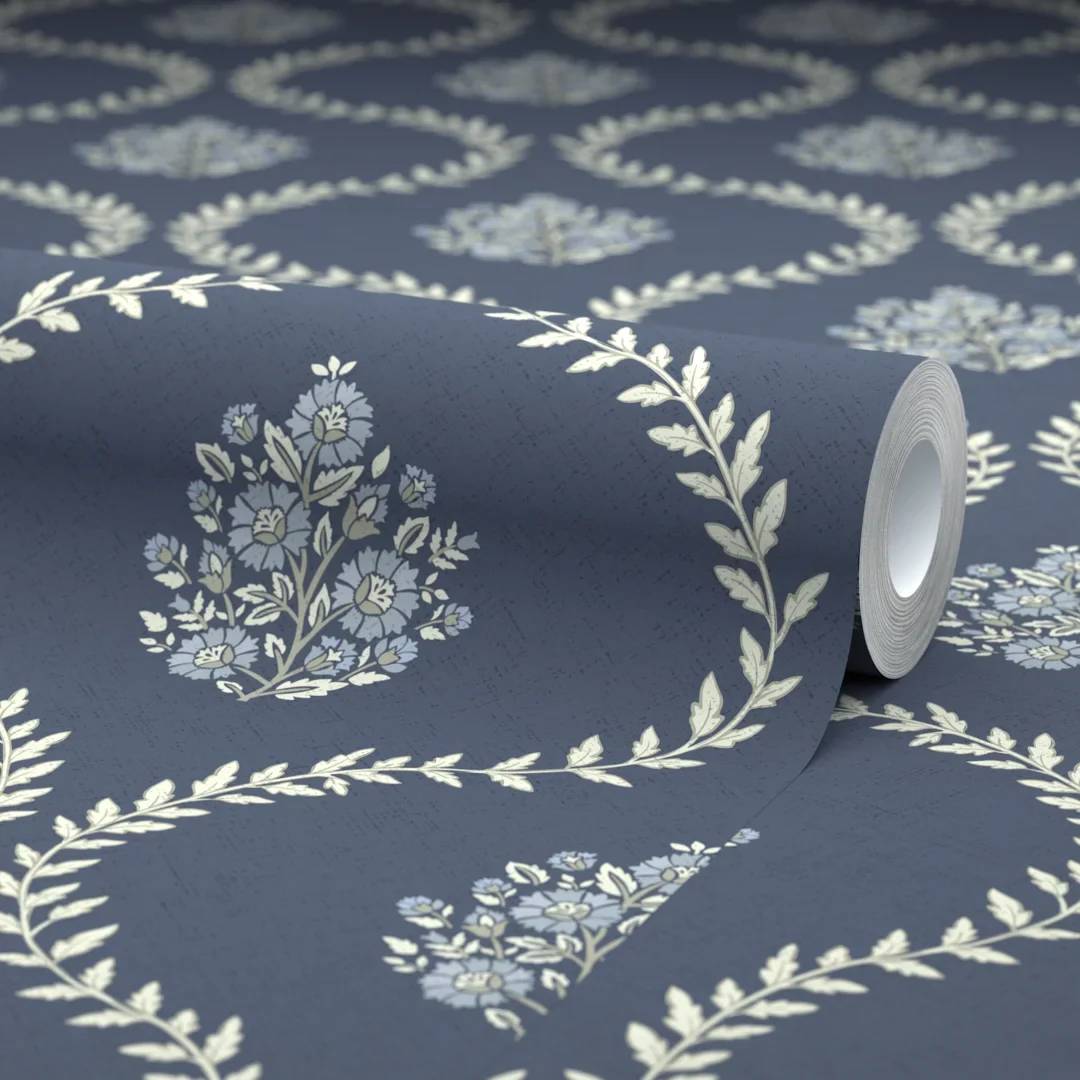 Posy Trellis Wallpaper in Cream on Navy - Image 4