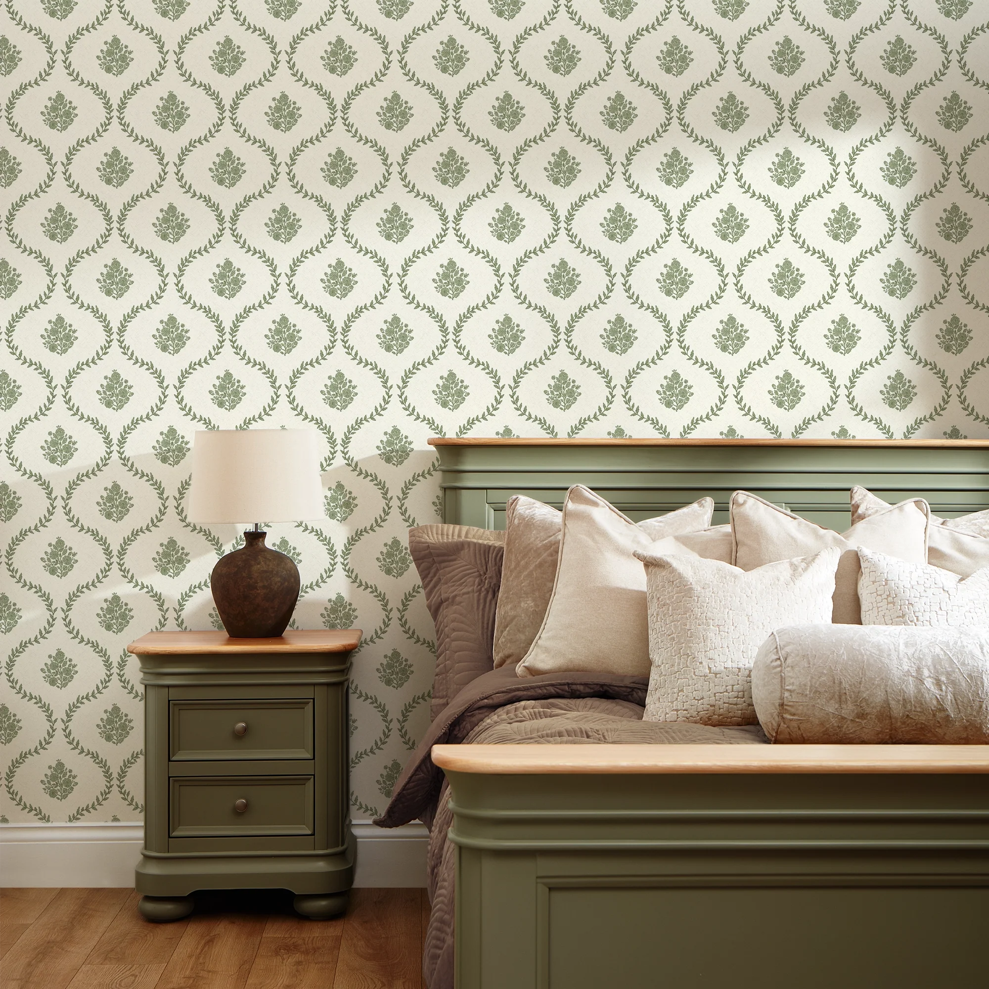 Posy Trellis Wallpaper in Pistachio on Cream - Image 2