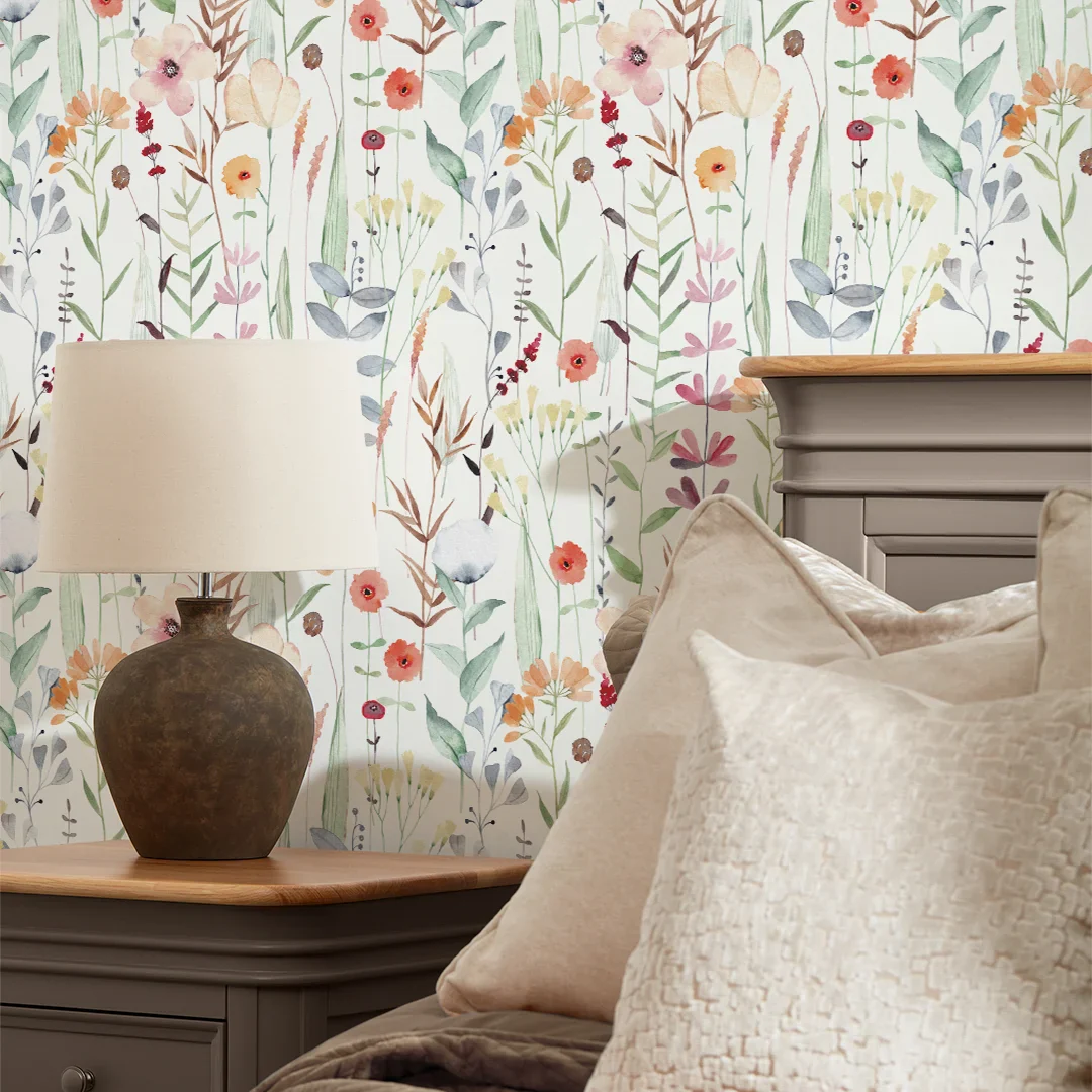 Pretty Flowers Wallpaper in Multicoloured - Image 3