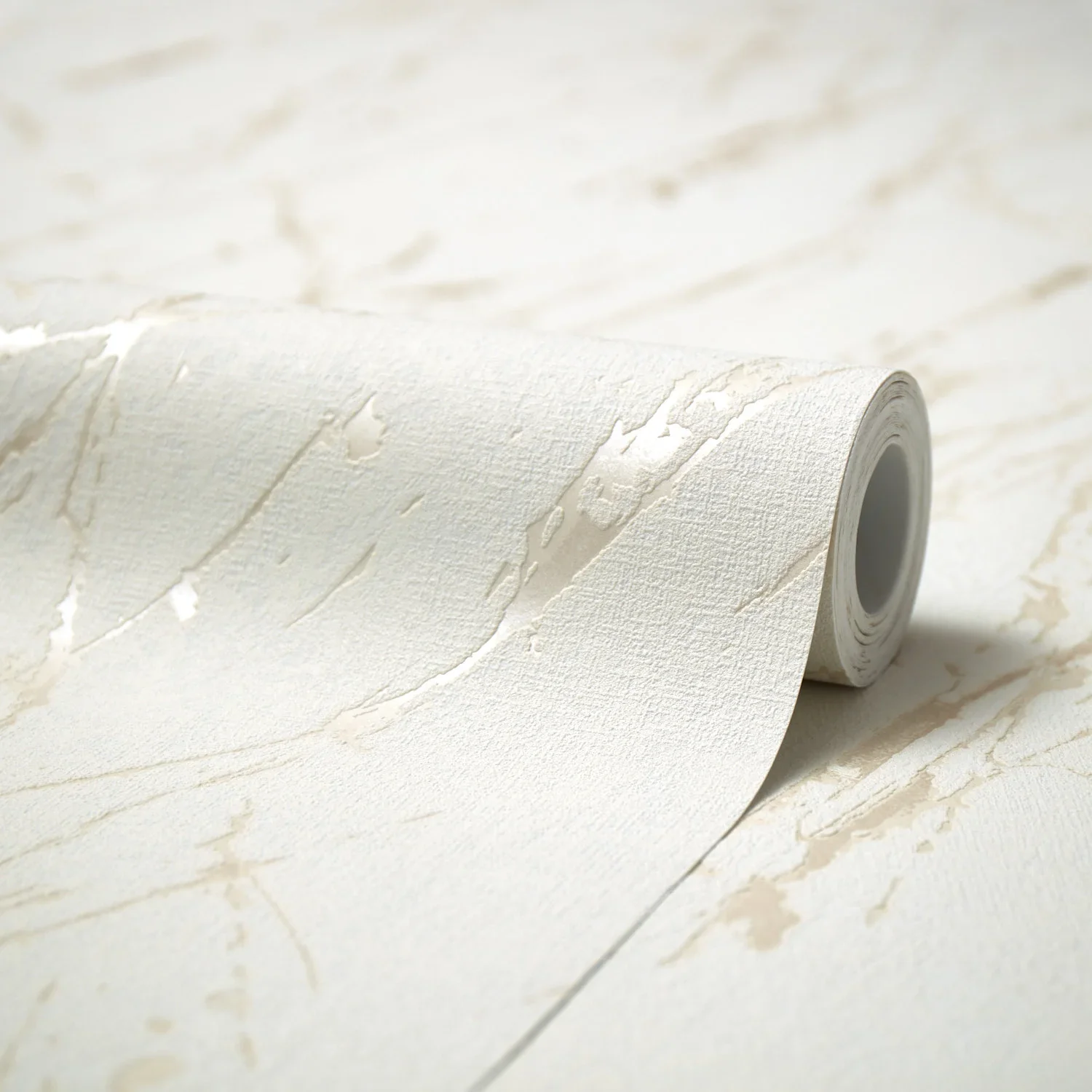 Sienna Wallpaper in Cream - Image 4
