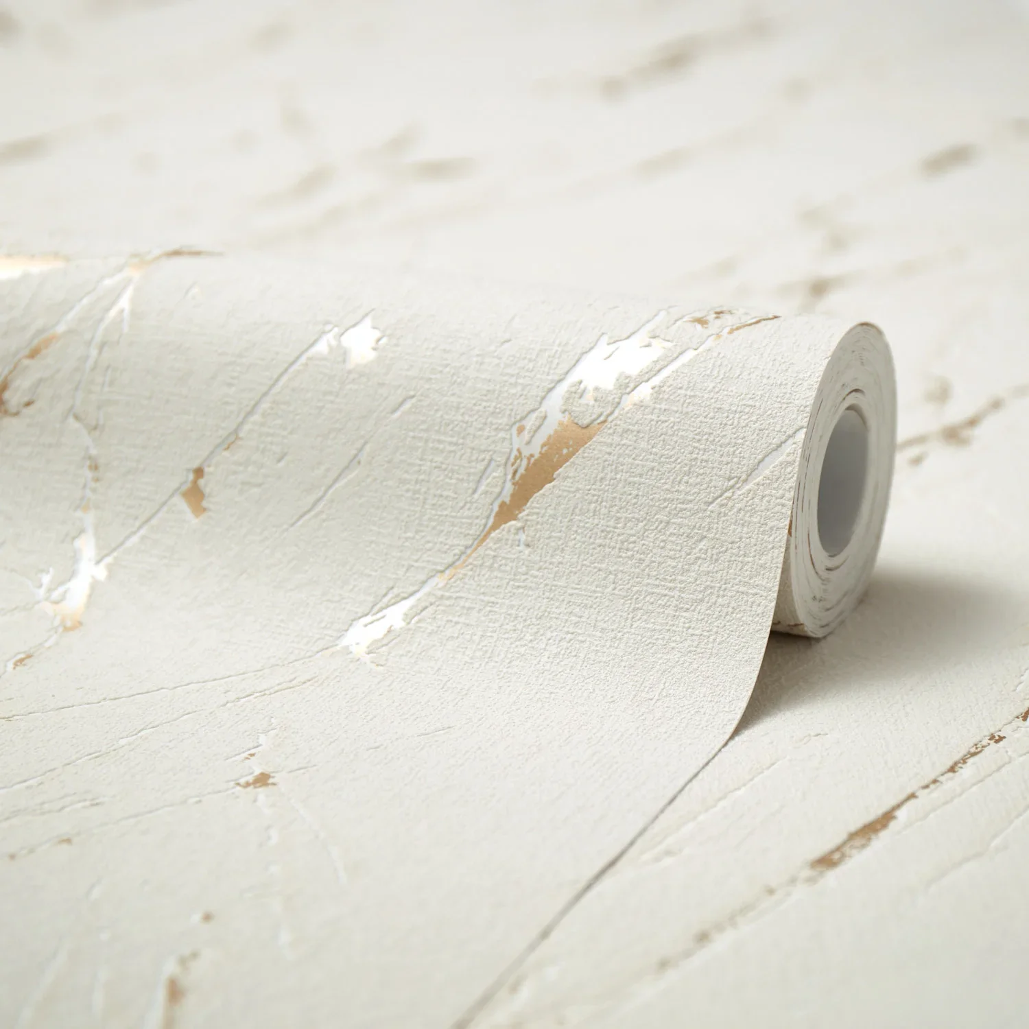 Sienna Wallpaper in Ivory and Gold - Image 4
