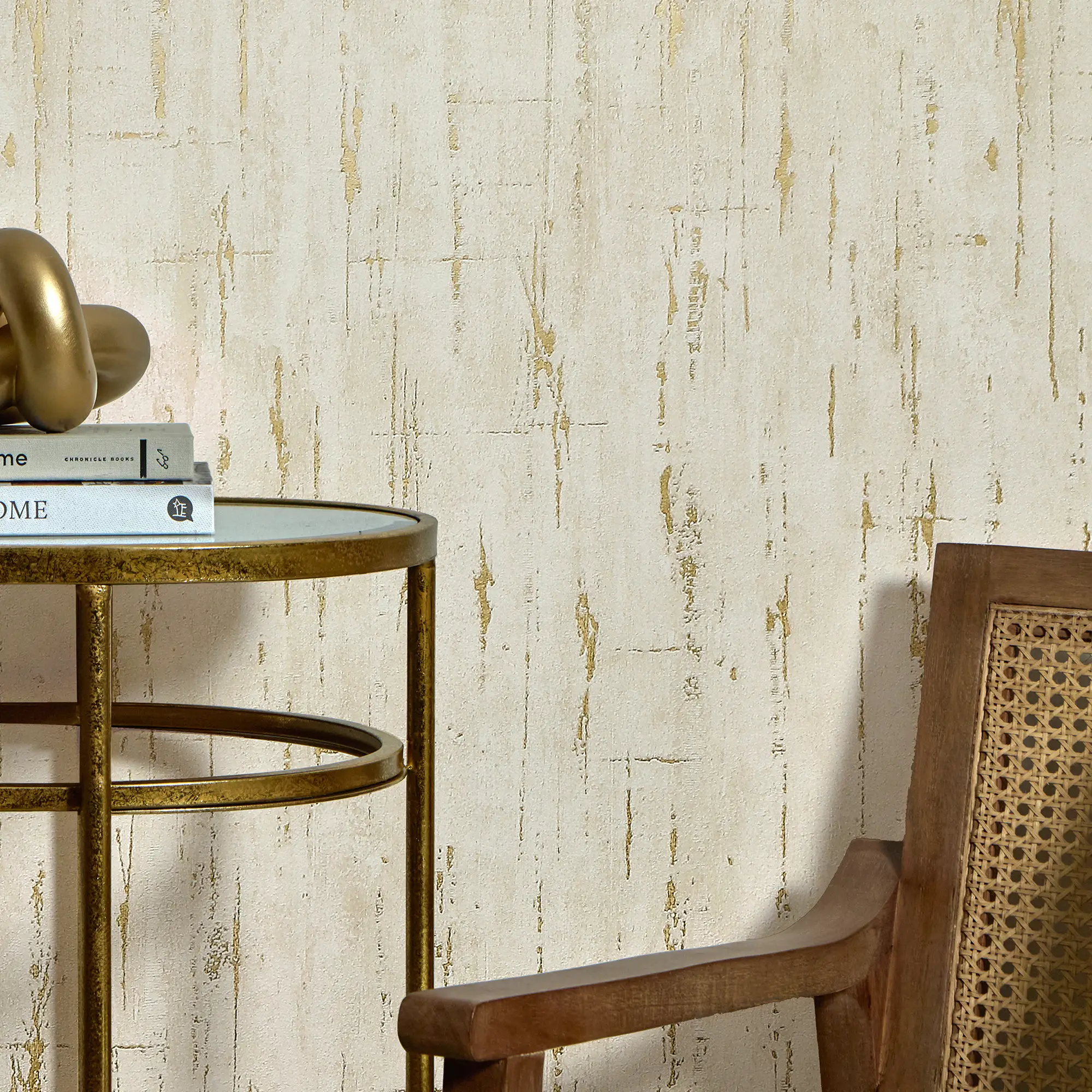 Sofia Wallpaper in Cream with Gold Metallic - Image 3