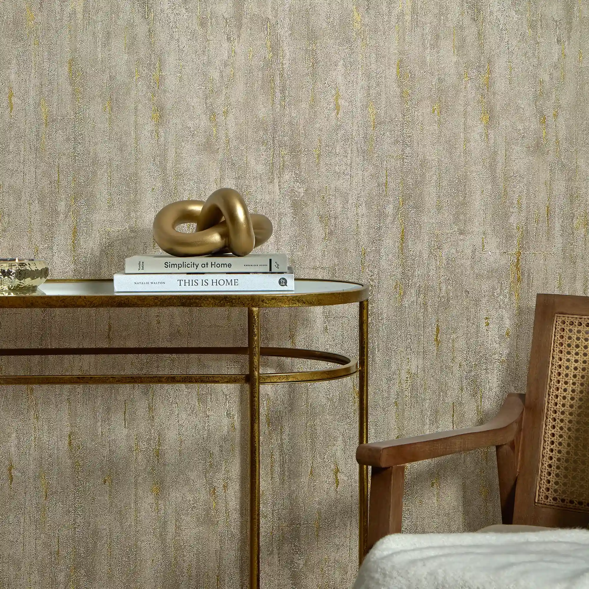Sofia Wallpaper in Mocha with Gold Metallic - Image 2