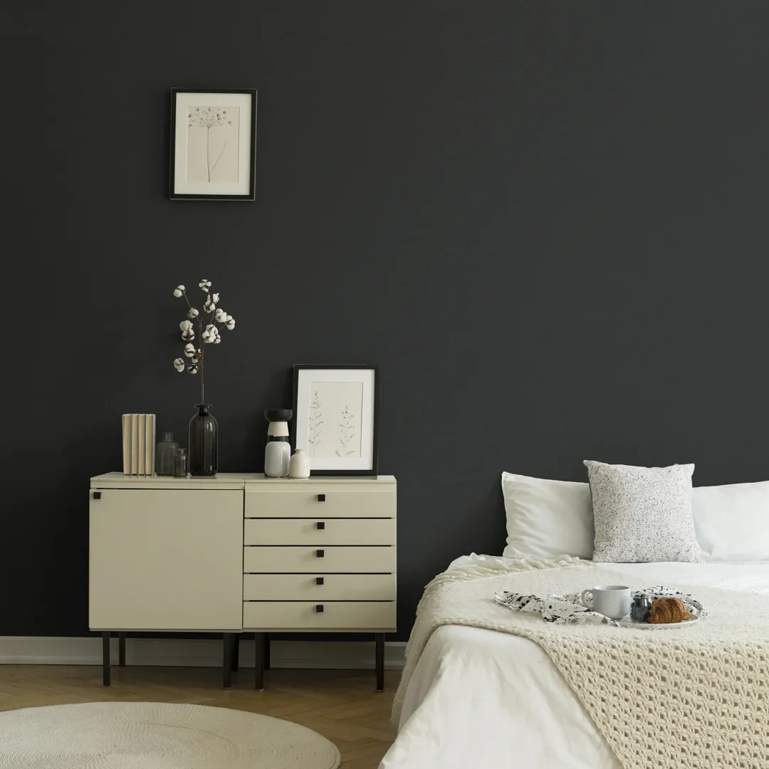 Textured Linen Effect Wallpaper in Black - Image 2