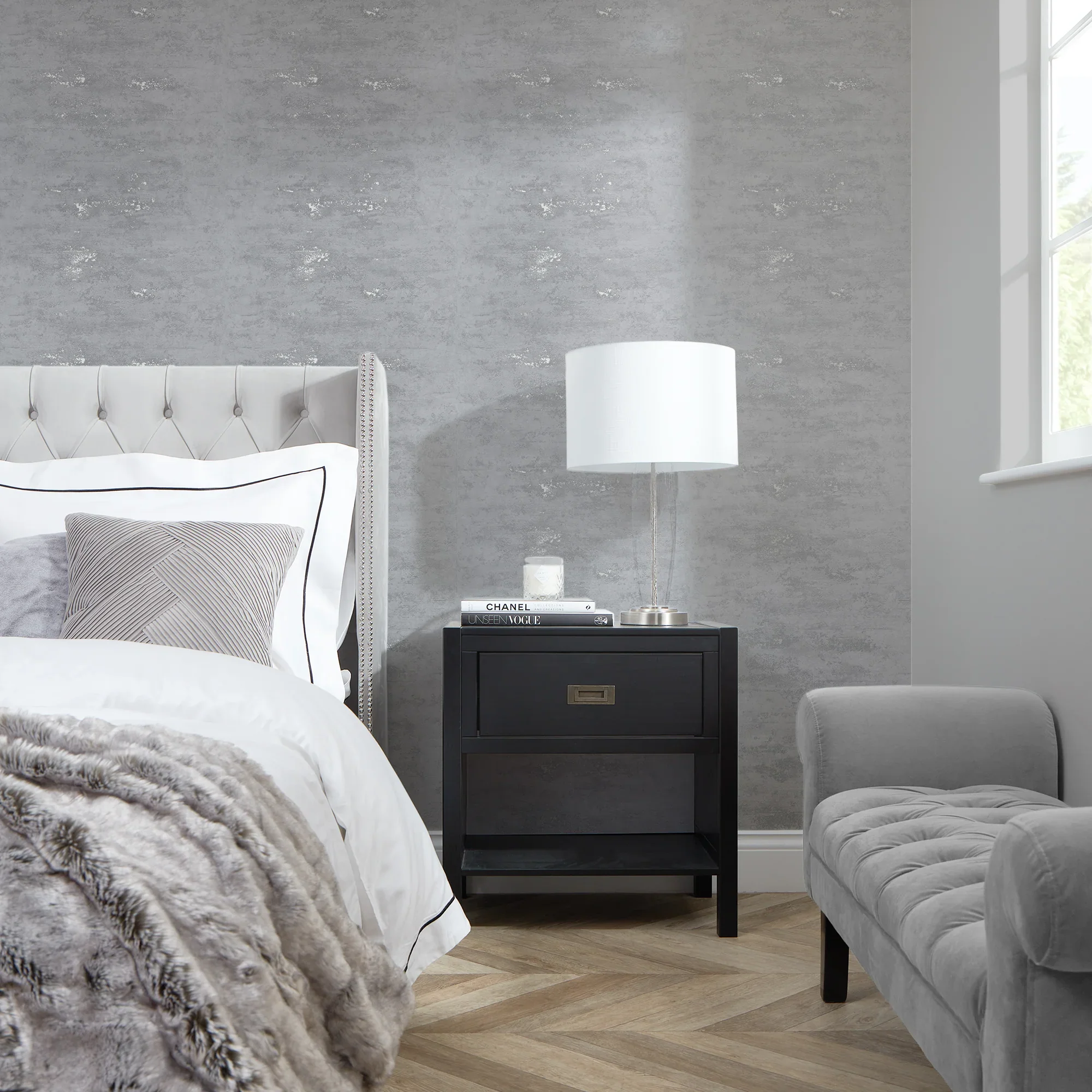 Venice Industrial Metallic Wallpaper in Grey and Silver - Image 2
