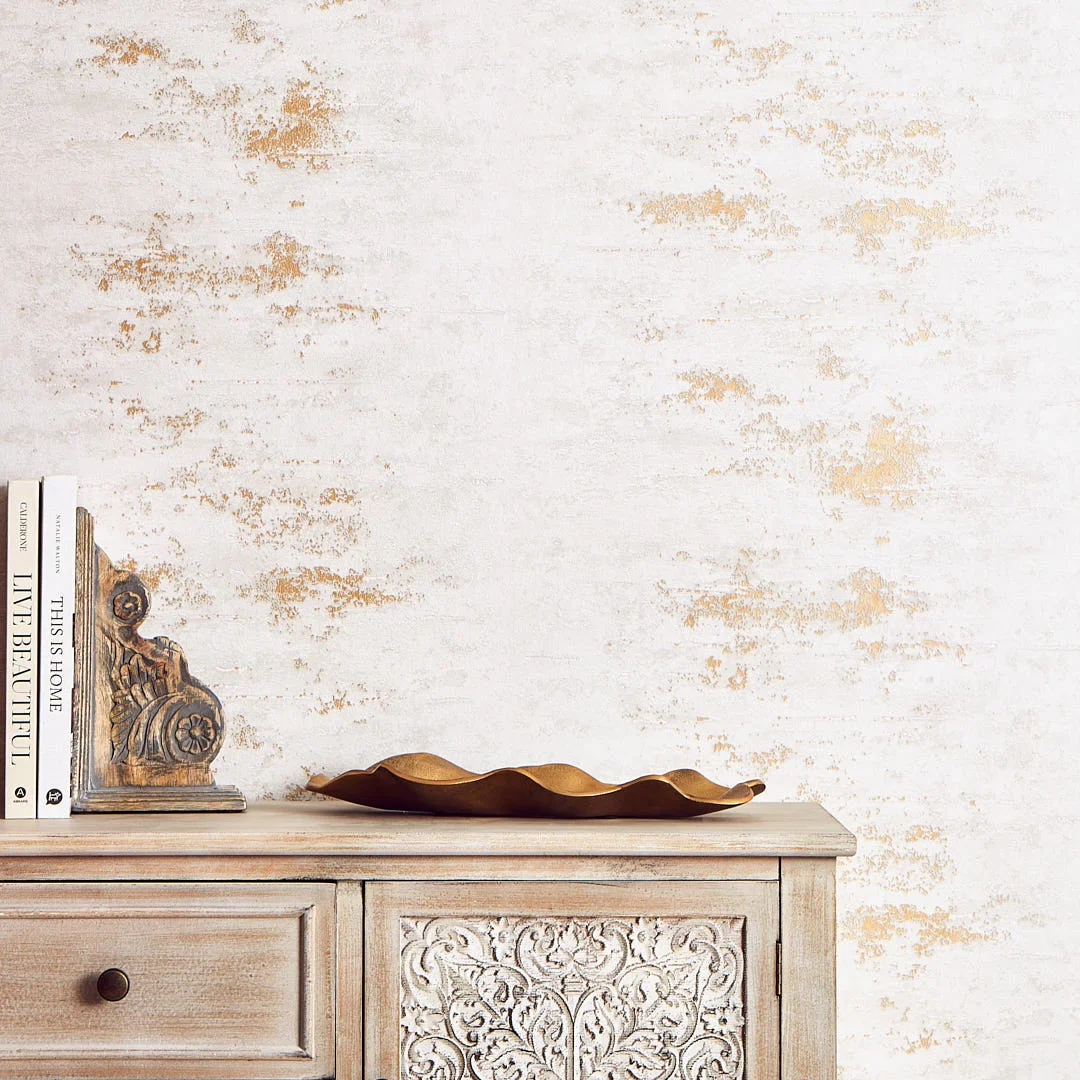 Venice Industrial Metallic Wallpaper in Ivory and Gold - Image 4