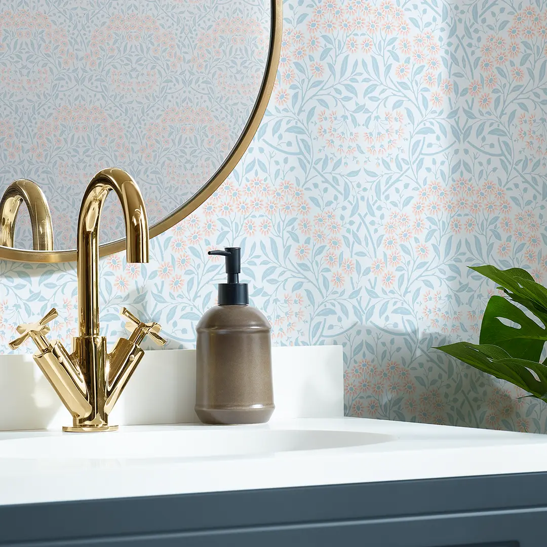 Vintage Daisy Wallpaper in Soft Blue and Peach - Image 3